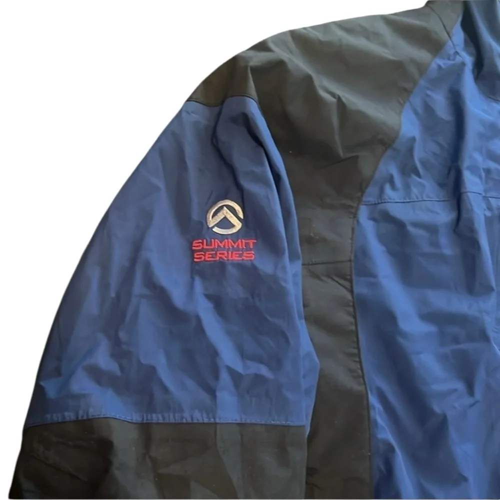 The North Face GORE-TEX Summit Series ski and snowboarding Mountain Jacket
